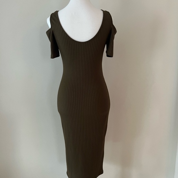 Topshop Olive Green Ribbed Midi Dress - Picture 3 of 3